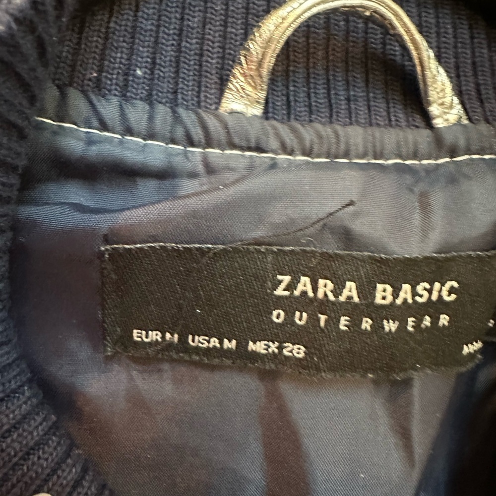 Zara Outerwear Silver Metallic Bomber Jacket Embroider Floral Butterflies Size M - Picture 10 of 15